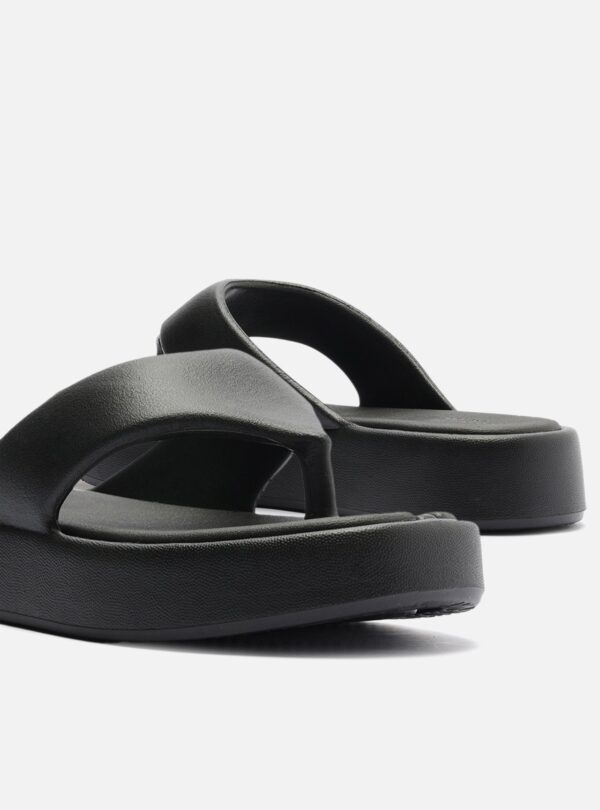 Sandália Preta Flatform Tira Larga - Imagem 4